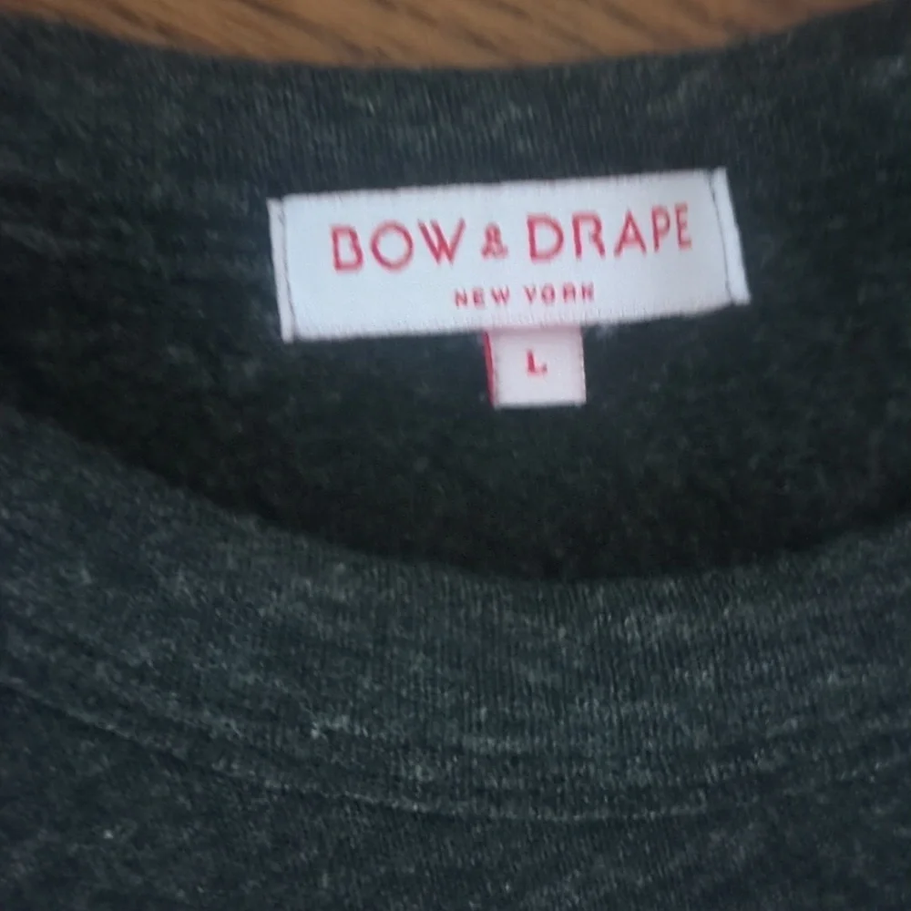 Bow & Drape Gray Crewneck Fleece Top Sequins Say You'll Be Wine whimsical Sz L